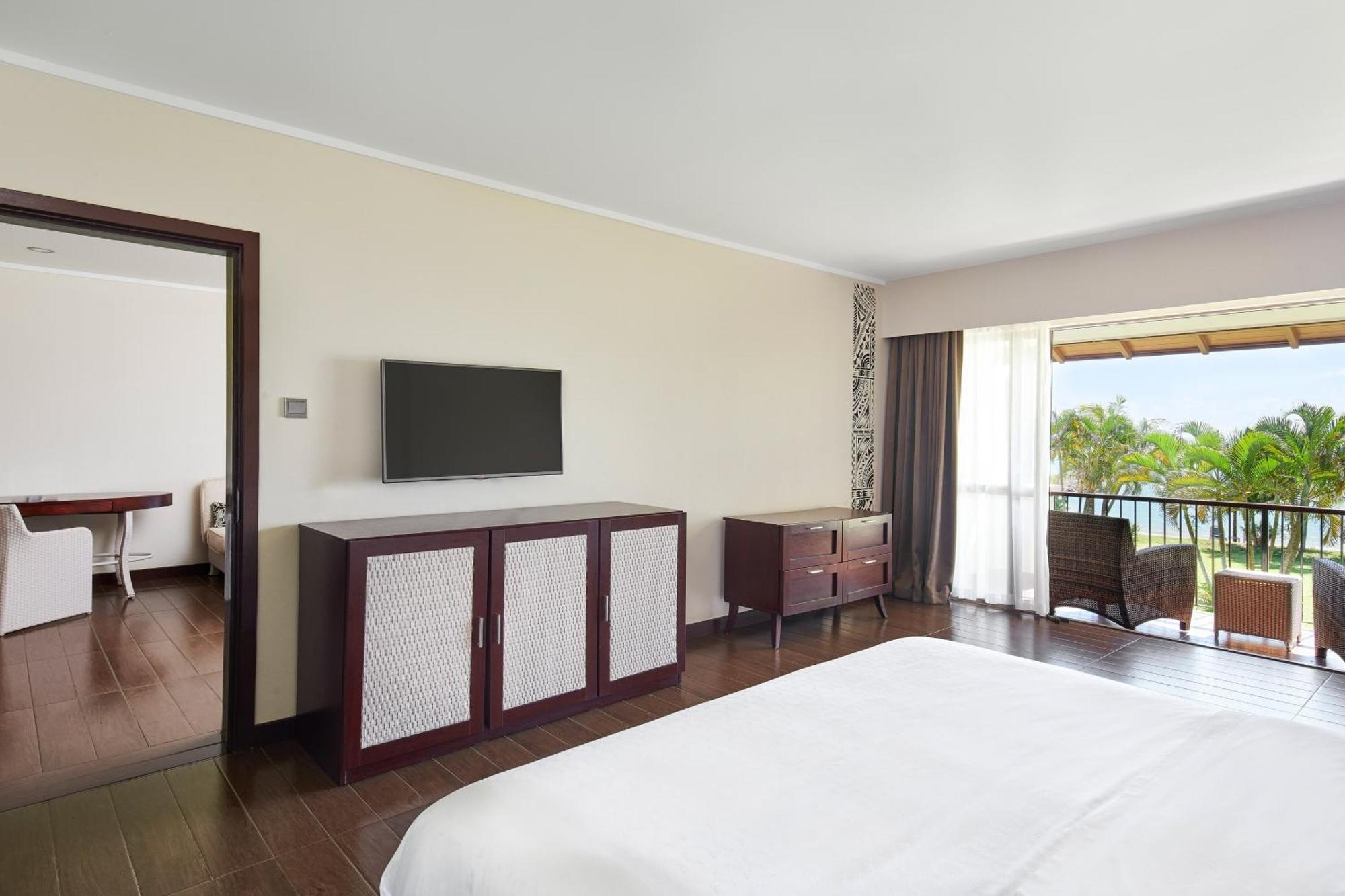Sheraton Samoa Beach Resort Mulifanua Exterior foto